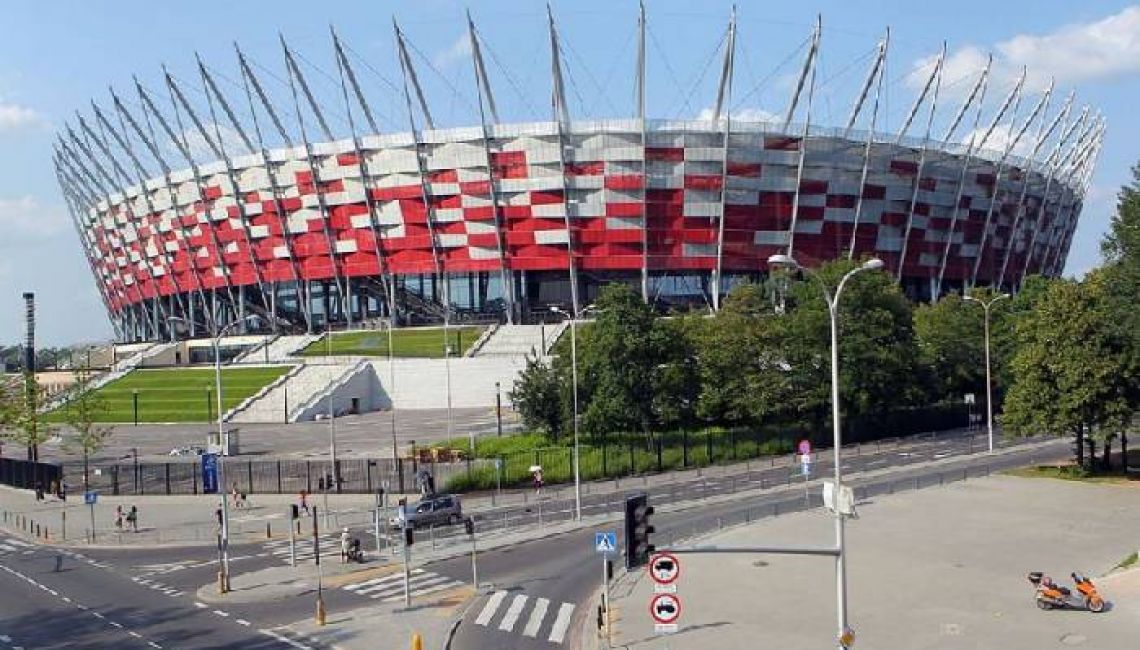 Tymczasowy szpital powstaje na Stadionie Narodowym w Warszawie