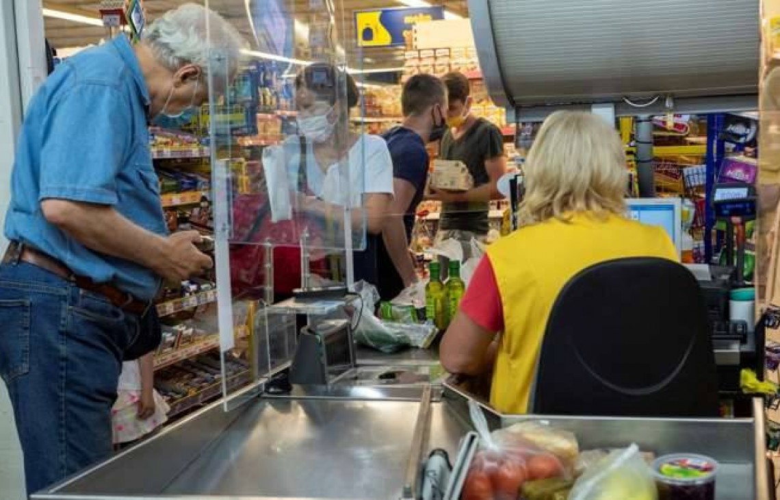 Inflacja w sklepach nie odpuszcza. Masło i cukier najbardziej drożejącymi produktami. Szczyt wciąż przed nami