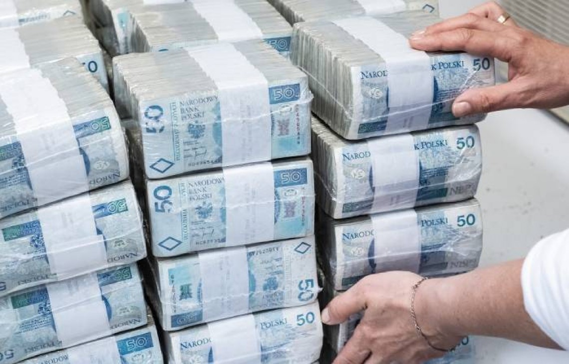 Podatnicy winni blisko 80 mld złotych, głównie VAT. Ale jest spadek w zaległościach