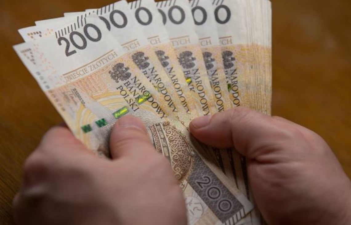 Dwukrotna podwyżka  płacy minimalnej w 2024 roku