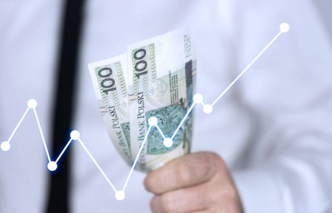 Mocny złoty korzyścią czy kłopotem?