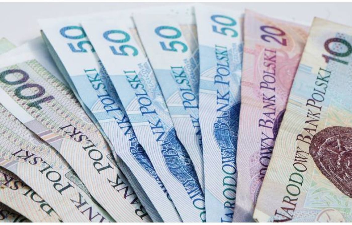 Połowa Polaków nie popiera wprowadzenia limitu płatności gotówkowych. Czy będzie to miało wpływ na nasze decyzje?