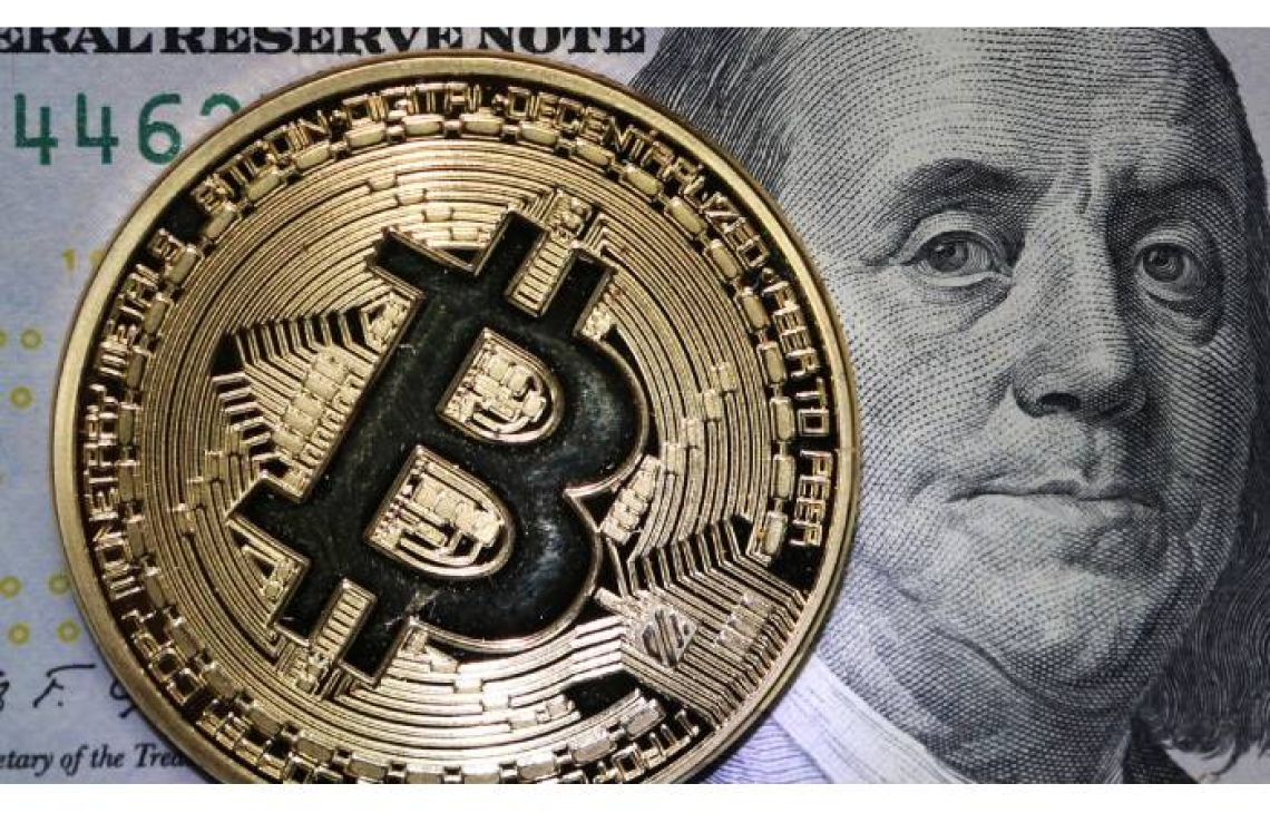 Bitcoin zyskuje, a dolar traci