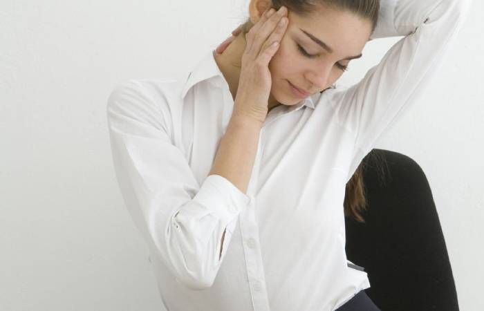 3 na 10 pracowników nie ufa szefowi, a 4 na 10 rozważa odejście z pracy