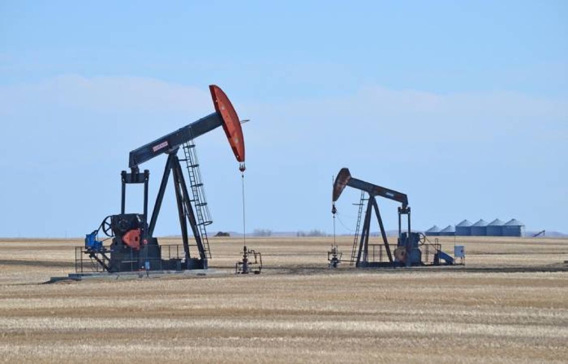 OPEC zwiększa produkcję - ceny ropy w dół