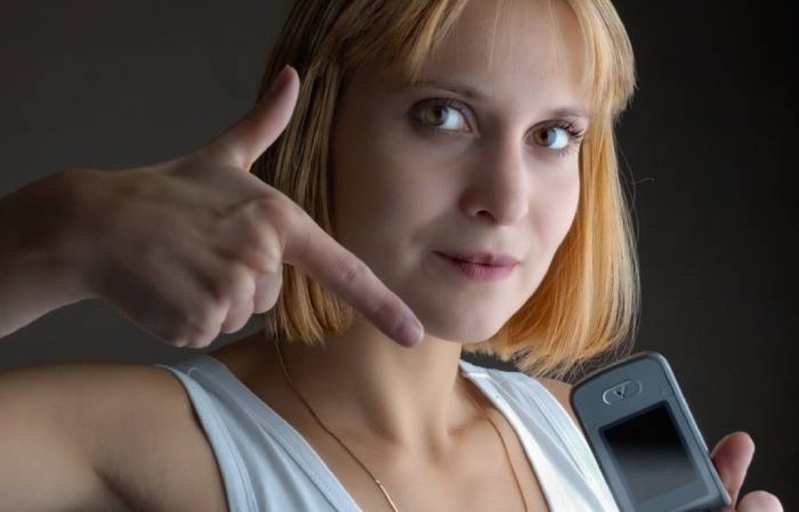 Życie w pojedynkę coraz częściej świadomym wyborem młodych ludzi. Wyniki badania